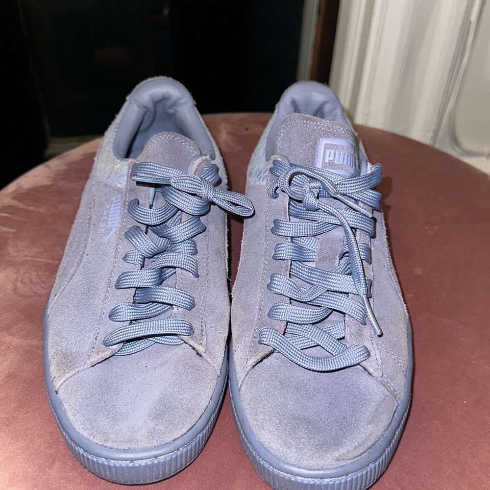 PUMA Suede Classic Tempest Lavender Snakeskin Embossed Sneakers - size 9 woman